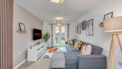 Oakbridge House - 6 mins drive to CMK - Free Parking, Fast WiFi, Smart TVs with Sky and Netflix by Yoko Property - Foto 2