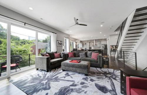 City Views - Walking Distance to Panthers Stadium - Photo 23