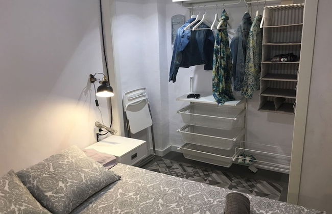 Al pie de la catedral - Photo 4