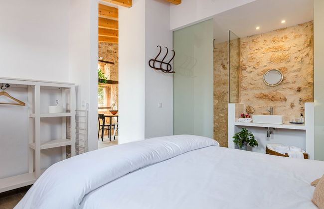 Pretty Farmhouse in Nature - Photo 5