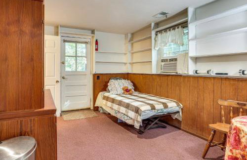 2 Mi to NYC Train WFH-Friendly Greenwich Apt! - Foto 8