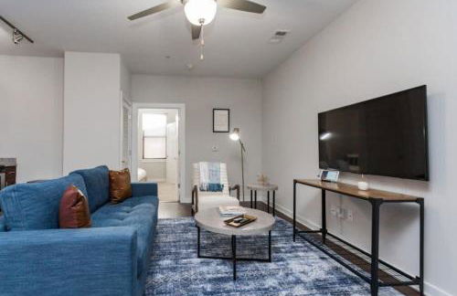 CozySuites Music Row Spacious 1BR with free parking 41 - Foto 1
