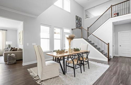 Modern 5 BR -Cul-de-sac -Hot Tub -Ping Pong - Foto 33