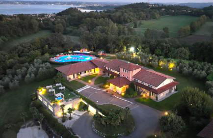 Garda Hill Boutique Apartments with Panoramic Pools e Agriturismo - Foto 5