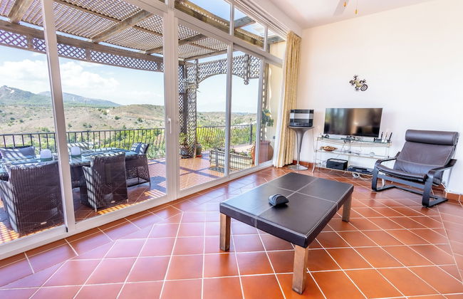 Stunning Golf Villa With Pool and Stunning Views - Foto 26