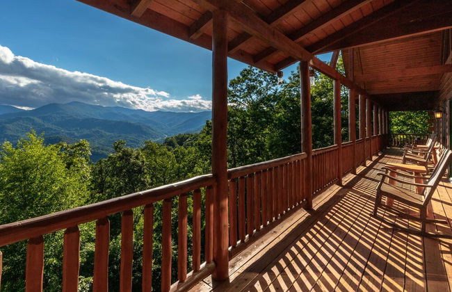 Luxury 4200 Sqft Log Cabin on 50 Acres Sleeps 16 - Foto 20