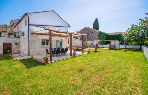Villa Milena, a Rustic Summer Haven with Pool, Pets Welcome! - Foto 15