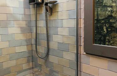 The Toll House - Photo 21