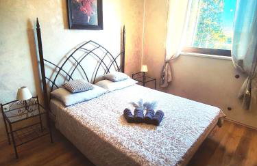 Sunset holiday home with pool and large, mature garden - Foto 18