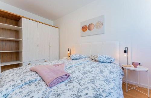 Flex SelfCheckIns 149 - Zagreb - Bedroom - Garage - Loggia - Foto 9