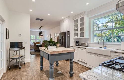 Palm Beach Oasis - Indulge in Garden Tranquility with Alfresco Dining - Foto 9