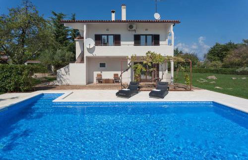 Apartment Doris with Private Pool and large Garden - Photo 6