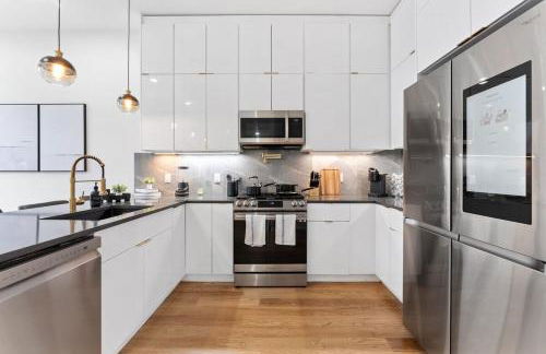 3BR Luxury w Rooftop Views - Foto 4