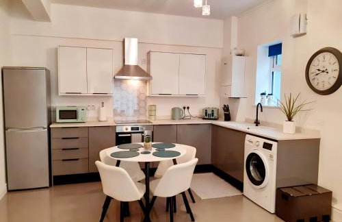 No's 7 and 8 Llewelyn Apartments - Photo 17