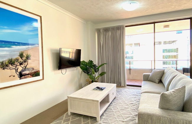 The Astor Apartments - Photo 16