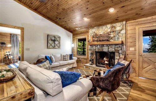 Cozy Mountain Cabin with Long-Range Views near Waterfall Park in Old Fort, NC - Foto 5