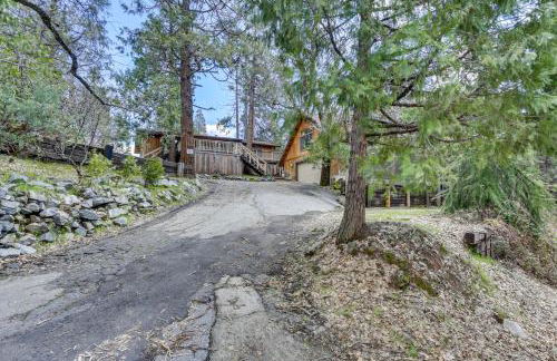 9 Mi to Bass Lake Cabin with Fire Pit in Wishon! - Foto 28
