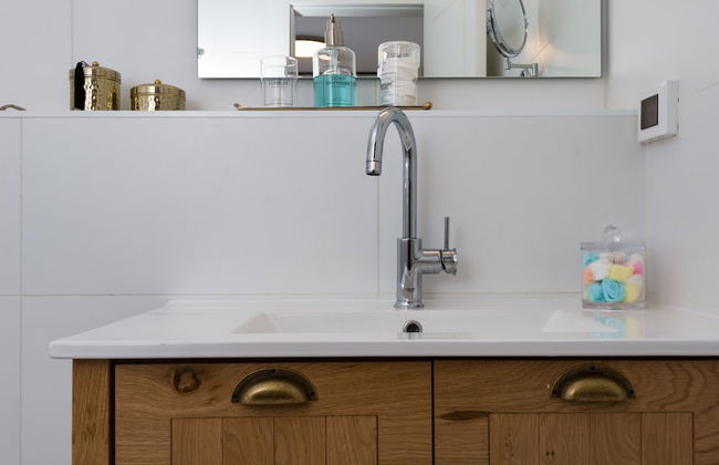 Contemporary & Texture-Rich Hideaway - Foto 30