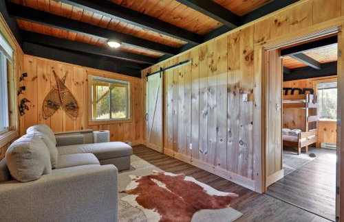 RoundTop Chalet - Hot Tub, Fire Pit & Mountain Views near Killington & Okemo - Foto 12