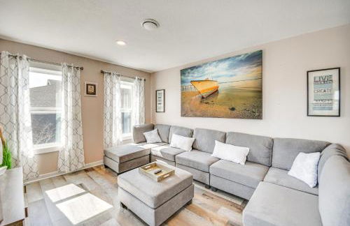 Bright Kitty Hawk Home with Hot Tub, Walk to Beach! - Foto 4