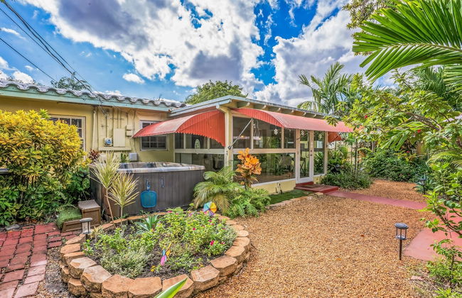 Beautiful Comfy Home With Private Hot Tub Close To Beach 2 Bedroom Home by RedAwning - Foto 30