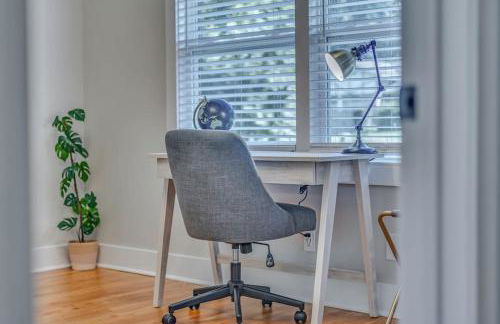 Modern Luxury with Pool Table 3BR-5BD Sleeps 10 - Foto 2