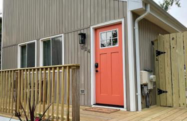 London Towne Bungalow Wloft - Walk To The Beach! - Foto 1