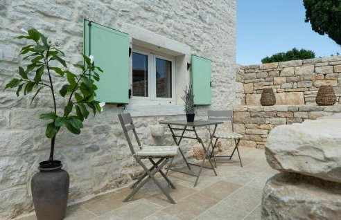 Nice Home In Zminj With Sauna - Photo 21