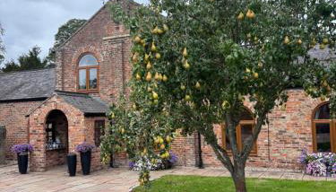 Courtyard House- Luxury Holiday House with floodlit Tennis court - Foto 4, Garden, Garden view