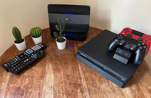 Spacious Home, 6 large bedrooms, full sky package, sleeps 14 - Foto 6