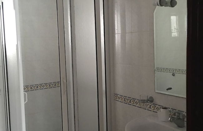 2 Bedroom Apartment in Oulad Khallouf - Foto 7