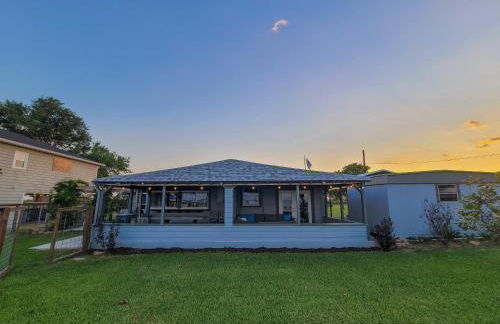 Cozy Coastal Retreat - Foto 24