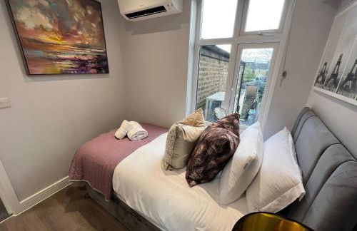 Aisiki Apartments at Stanhope Road, North Finchley, Airconditioned Multiple 2 or 3-Bedroom, Pet Friendly Duplex Flats, King or Twin Beds with Free WiFi - Foto 75