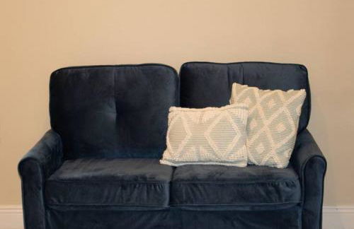 Pet Friendly Tranquil Cottage with Fire-Pit & Hot Tub Minutes to BEACHES - Foto 22