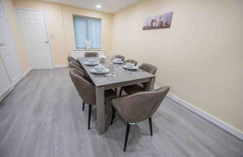 Beautiful, Peaceful, 5 Bedroom home with Hot Tub! - Foto 67