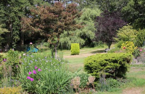 3-bedroom cottage set in a large enclosed garden - Foto 35