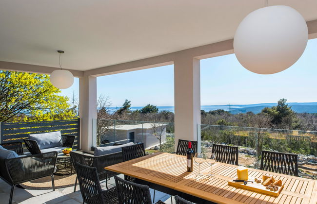 Villa with Swimming Pool, Outdoor Kitchen, Sauna, Hot Tub, Play Area, Sea View - Foto 13