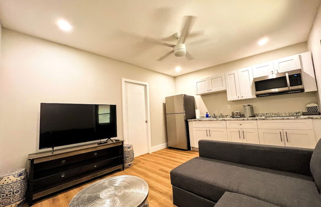 Tiny House in Authentic Japanese Koi Garden in Florida - Foto 1