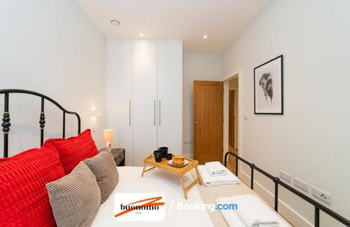 Two Bedroom Apartment At Buonomo Stays Short Lets & Serviced Accommodation close to Wimbledon Tennis Courts - Foto 21