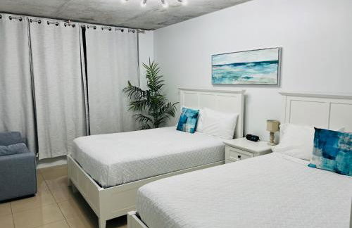 Classy 2BD 2BTH at Midblock with FREE PARKING - Foto 21