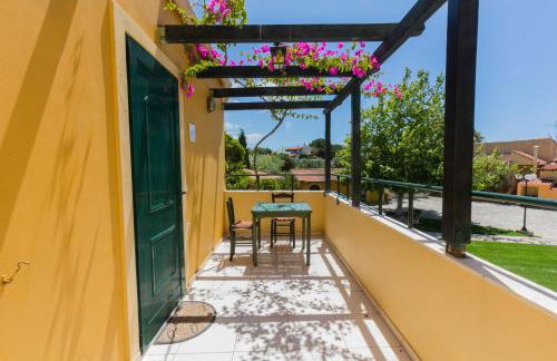 Sandy Beach Villas and Apartments - Photo 9