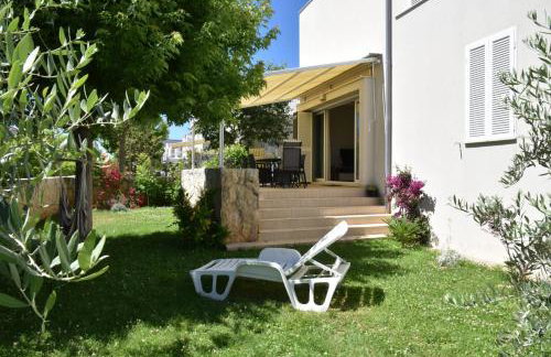 Sunny Lena Premium Family Apartment with Garden, Close to Beach & Pool - Foto 5