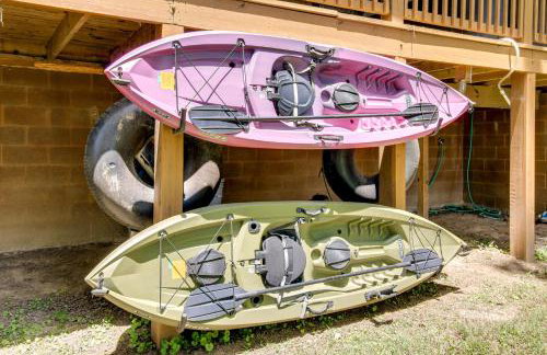 Dock & Hot Tub: Tennessee River Cabin Getaway - Foto 25