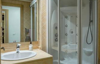 Beach side apartment La Duquesa - Photo 19