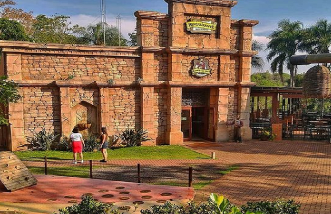 Dinner at Cabeza de Vaca Restaurant - With transport and Tickets to the 3 Borders Landmark - Photo 1
