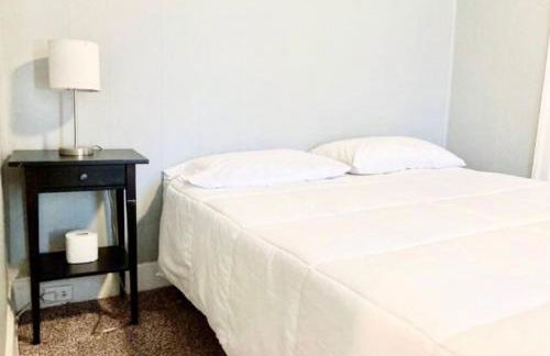 Clover 2900 - Apartment and Rooms with Private Bathroom near Washington Ave South Philly - Foto 11