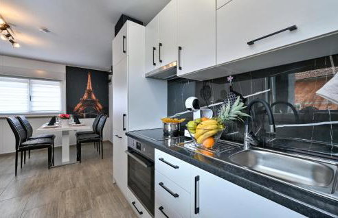 Stunning Home In Veliko Trgovisce - Foto 18