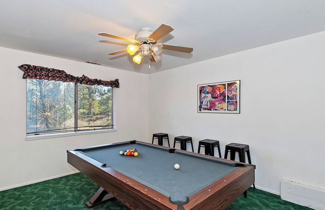 Mountain Palette by Avantstay Hot Tub, Game Room, Deck, Sweeping Views! - Photo 94