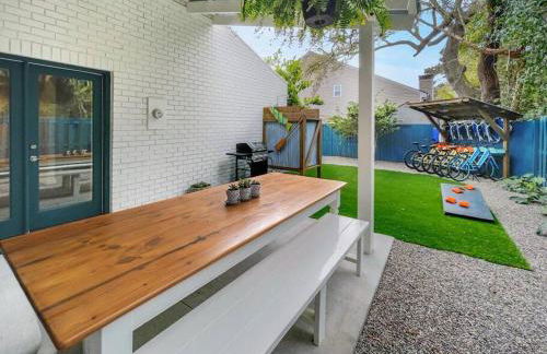 Cold Plunge Outdoor Shower Bike to Shem Creek - Photo 41