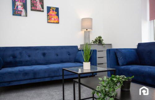 Vacant Nests The Fredrick Close to sea front - Photo 36